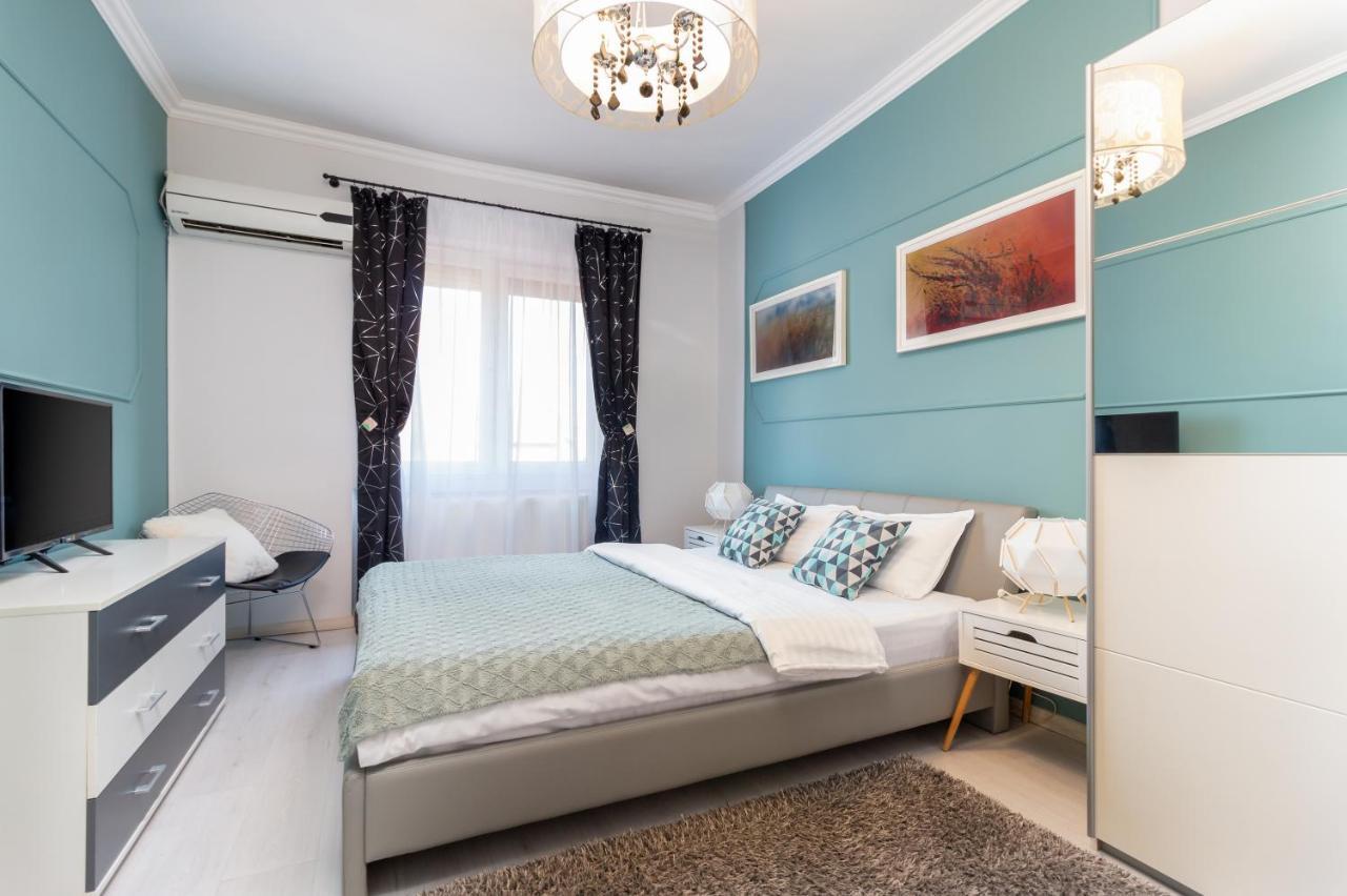 Moonlight Central Apartments Орадеа Екстериор снимка