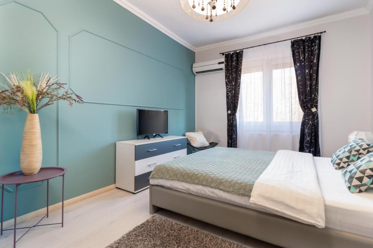 Moonlight Central Apartments Орадеа Екстериор снимка