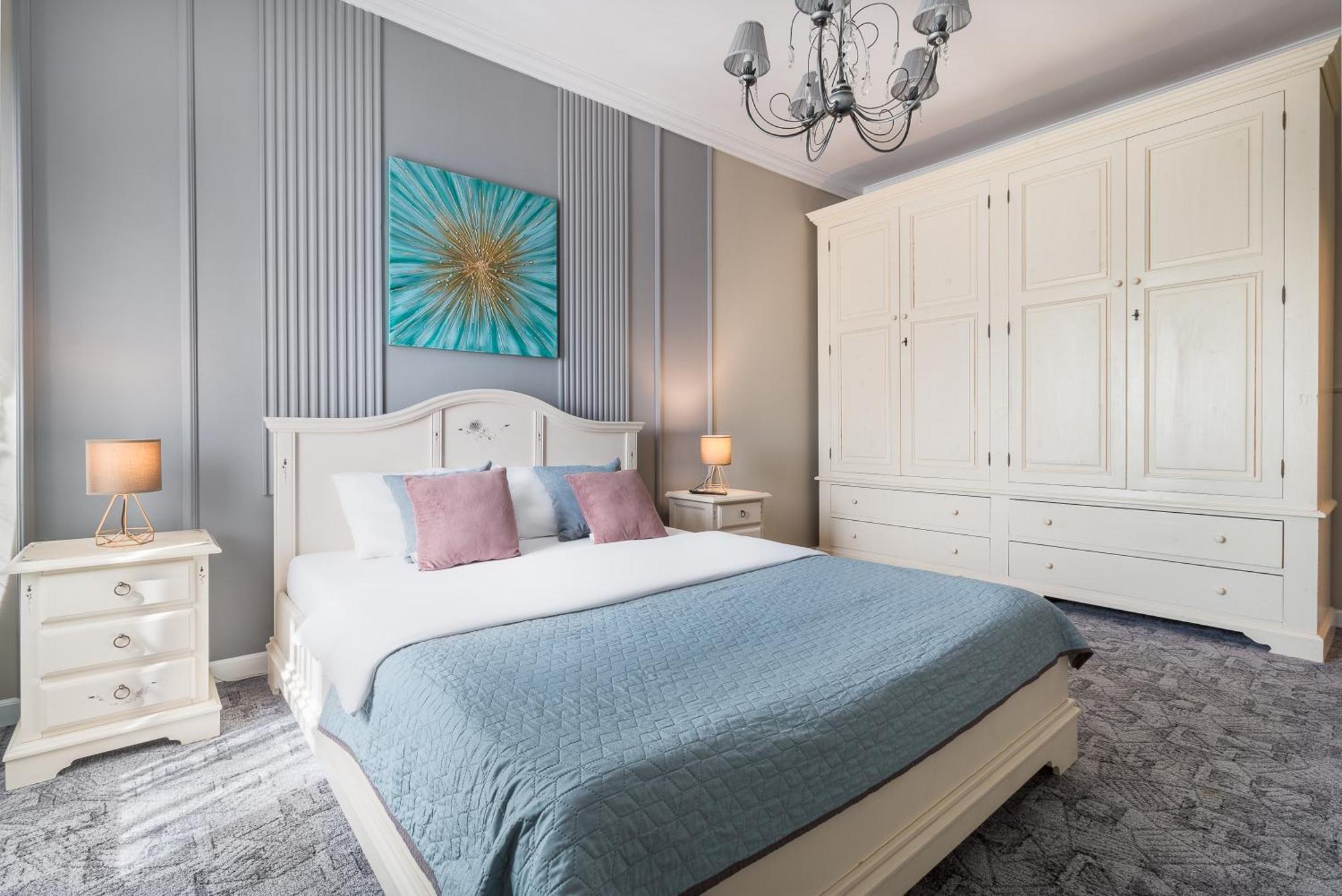 Moonlight Central Apartments Орадеа Екстериор снимка