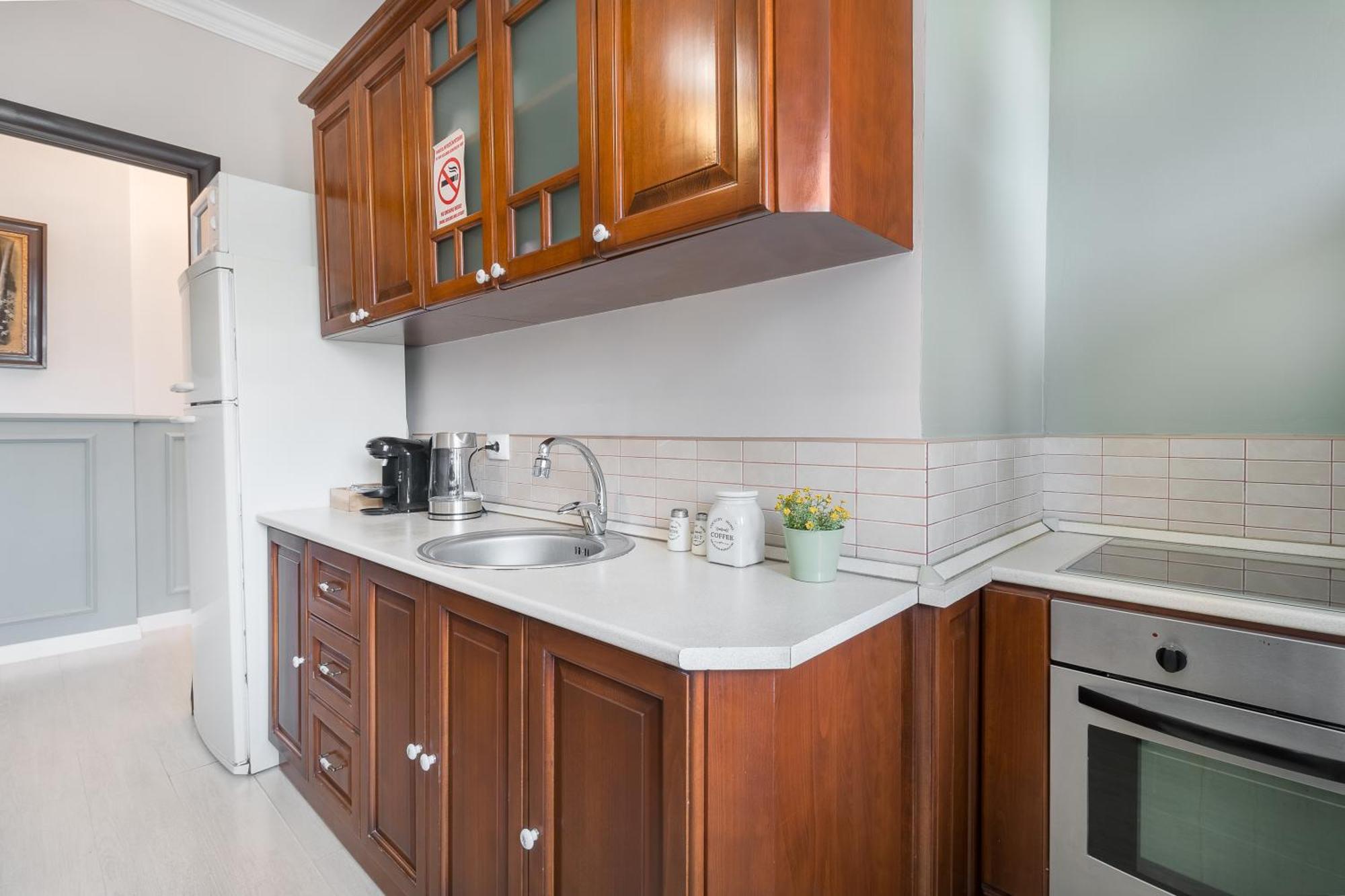 Moonlight Central Apartments Орадеа Екстериор снимка